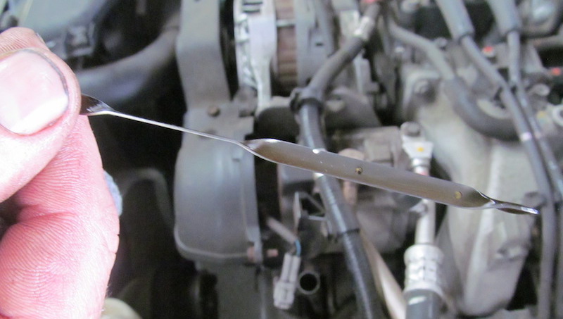 Motor oil dipstick